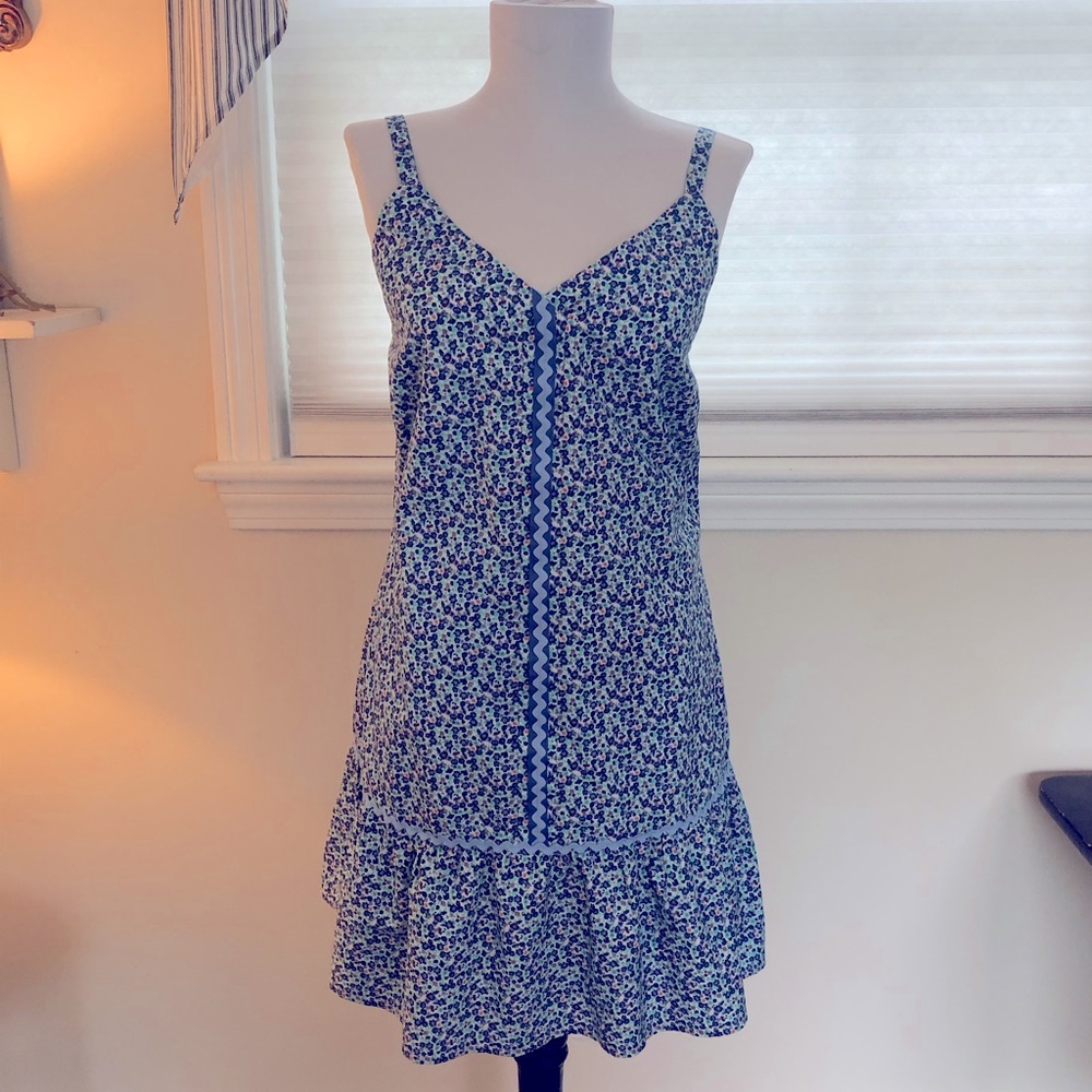 Poeta Nantucket Boutique - Blue Floral Mini Dress size medium